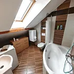 아파트 Stela Old Town With Private Parking 코시체
