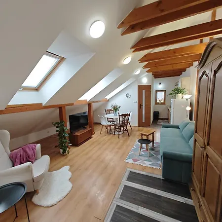 Stela Old Town With Private Parking *