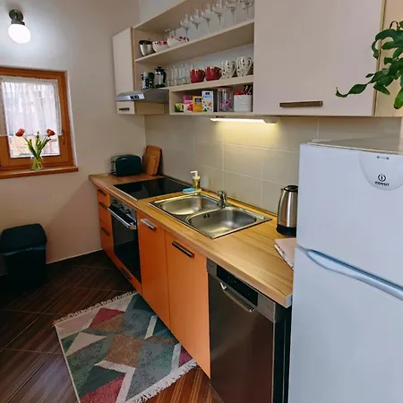 Stela Old Town With Private Parking *