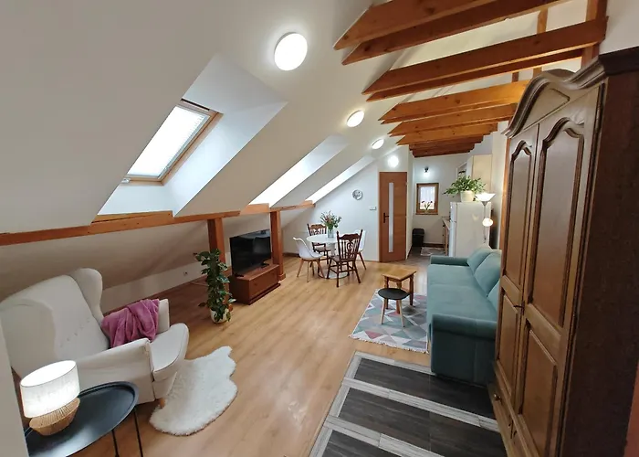 Stela Old Town With Private Parking *