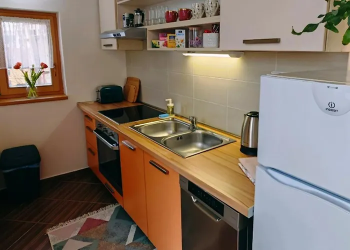 Stela Old Town With Private Parking *